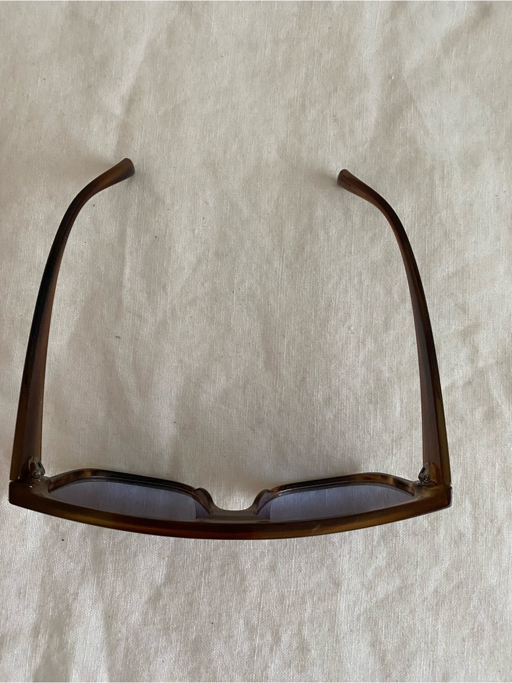 Anthropologie Brown Tortoiseshell Shield Sunglasses with Gradient Smoke Lenses - Picture 5 of 16